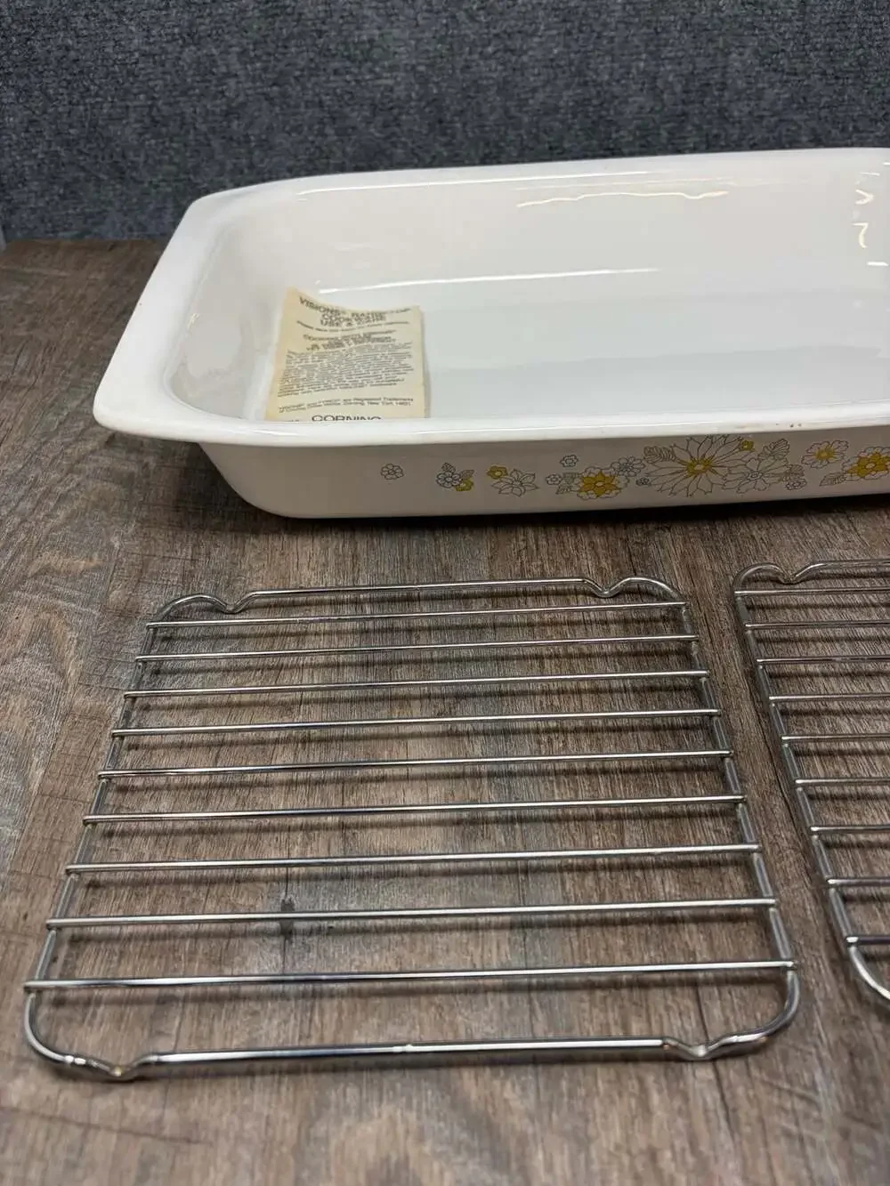 VTG Corning Ware P-76-B Roaster Floral Bouquet 15.5” Casserole Dish & racks USA